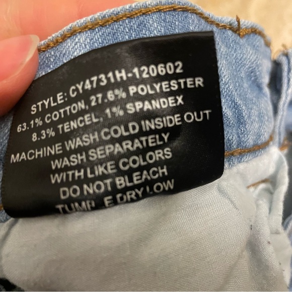 Chiqle Denim Architect Distressed Flag Printed Denim Shorts - Picture 2 of 5